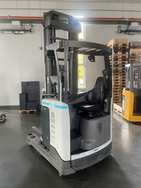 Unicarriers Schubmaststapler gebraucht 
